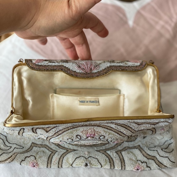 Vintage French hand beaded purse - Picture 3 of 3